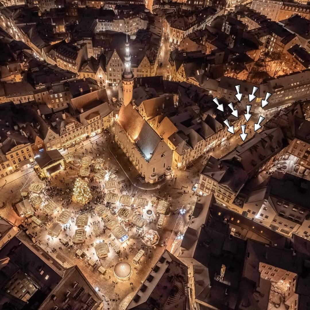 Revalia Old Town Hall Square Apartament *